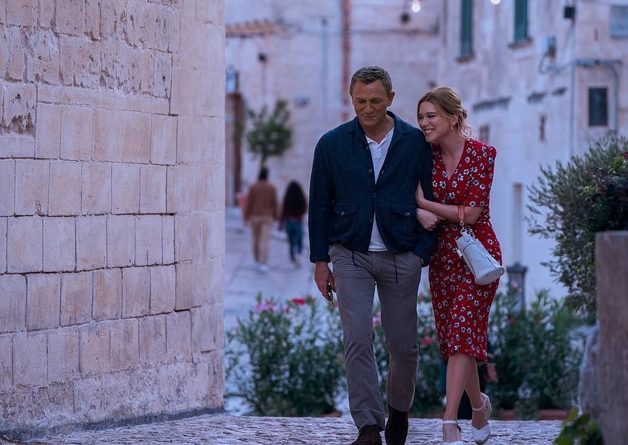 Ο Daniel Craig και η Lea Seydoux σε σκηνή στο No Time to Die-scene.jpg