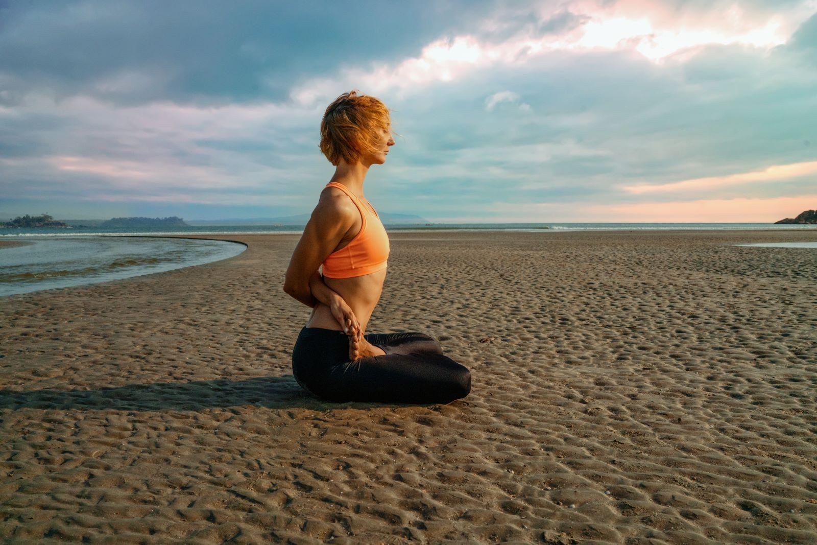 Η στάση της Yoga Padmasana