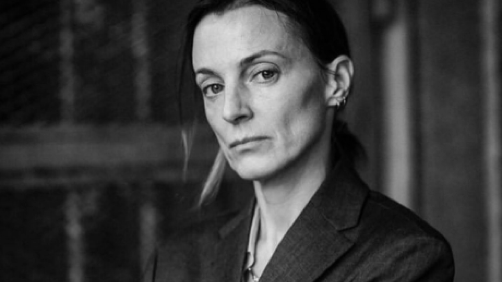 Η PHOEBE PHILO ΕΠΙΣΤΡΕΦΕΙ