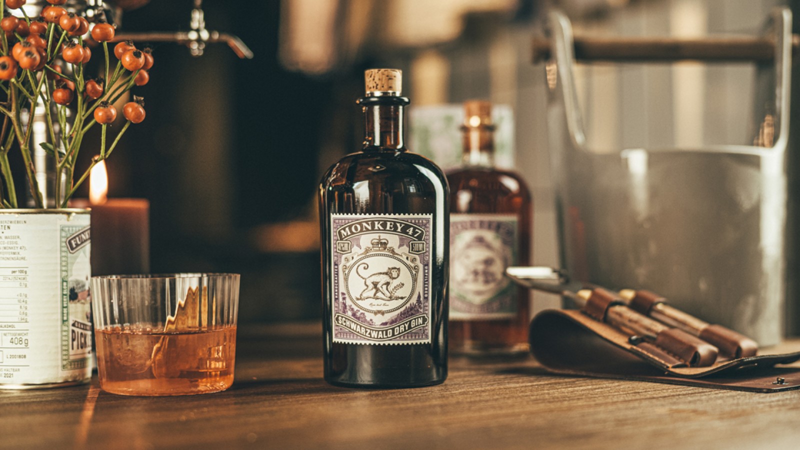 GIN MONKEY 47 Ο ΥΜΝΟΣ ΣΤΟ CRAFTMANSHIP ΤΗΣ ΑΠΟΣΤΑΞΗΣ