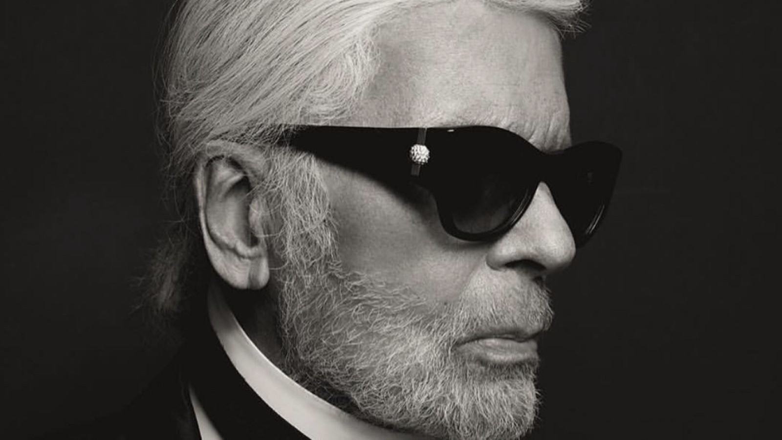 ΠΟΙΟΣ ΗΤΑΝ Ο KAISER ΤΗΣ ΜΟΔΑΣ KARL LAGERFELD;