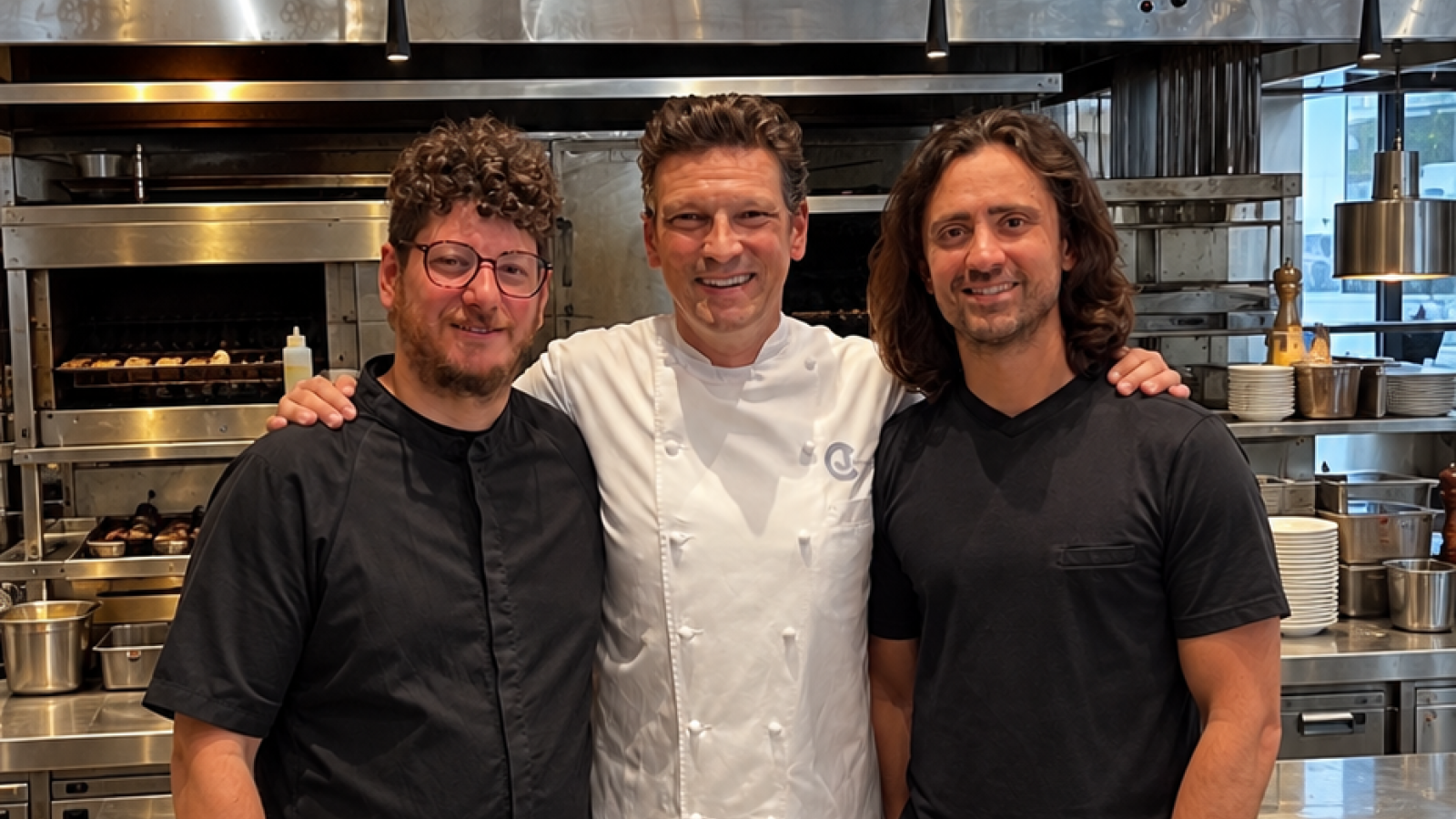 ΤΙ ΘΑ ΜΑΓΕΙΡΕΨΟΥΝ ΣΤΗ ΦΩΤΙΑ ΤΟΥ MAESTRANZA Ο 3-MICHELIN STAR GUEST CHEF CHRISTIAN JÜRGENS ΚΑΙ Ο 1-MICHELIN STAR ΠΑΥΛΟΣ ΚΥΡΙΑΚΗΣ